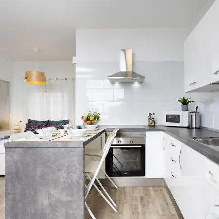 Apartamento Live Burgado Arico