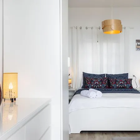 Live Burgado شقة *